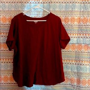 Burgundy tee shirt
